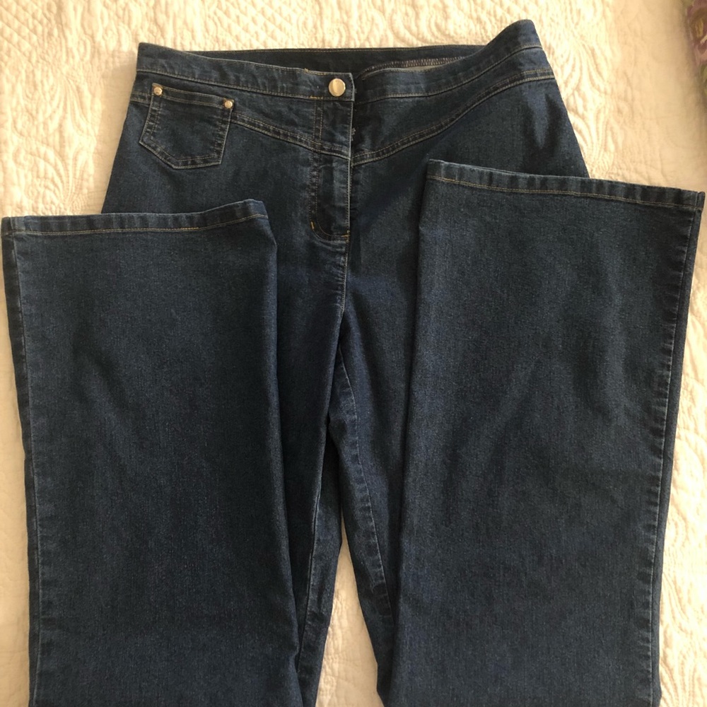 Jones New YorkSignature ,size 4 jeans.